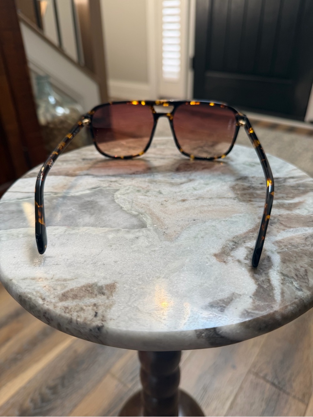QUAY sunglasses - Picture 4 of 6